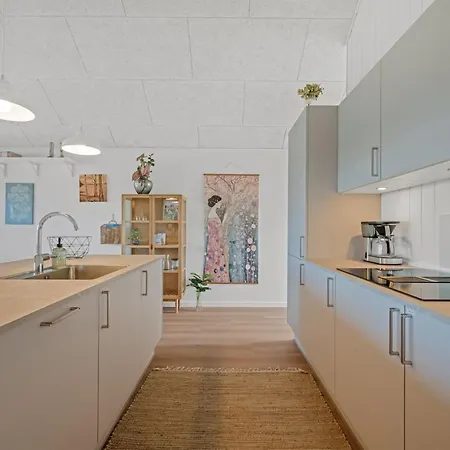 Apartment Ila - 350m From The Sea By Interhome